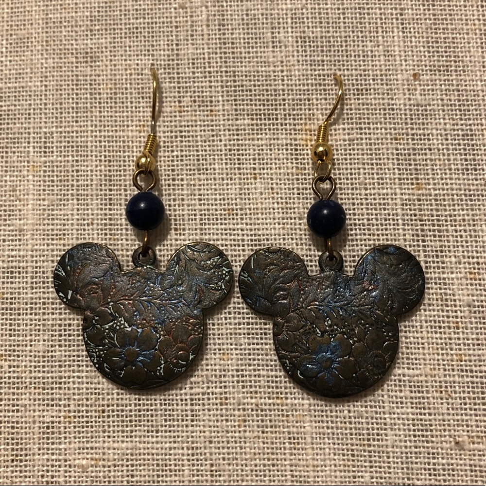 VTG MICKEY MOUSE EMBOSSED FLORAL DANGLE EARRINGS